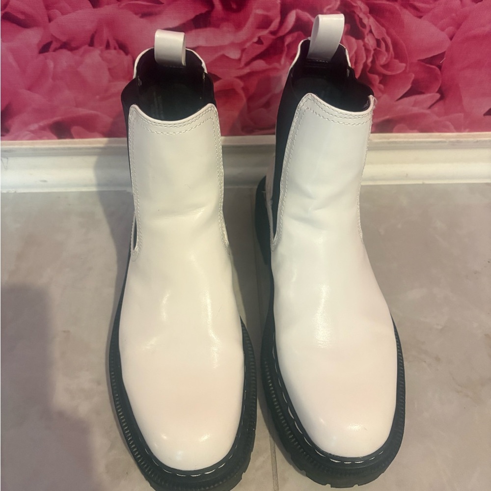 Circus by Sam Edelman white platform boot - Picture 2 of 4